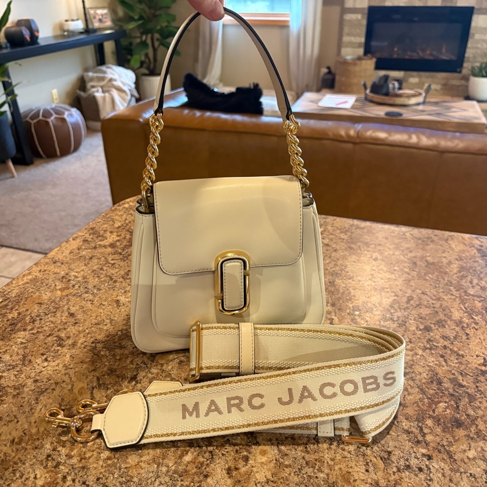 Marc Jacobs Cream Shoulder Bag